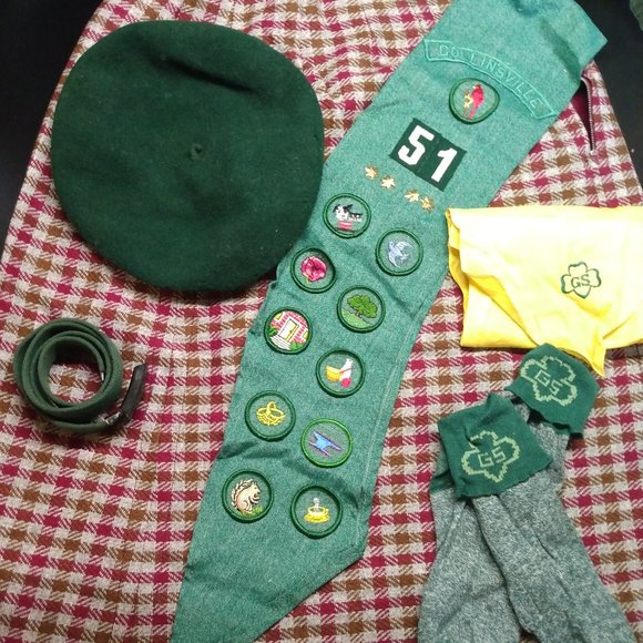 Vintage girl scout uniform - Picture 1 of 14